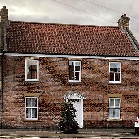 Apt D In Old Grade 2 Converted Farmhouse Market Weighton Exteriör bild